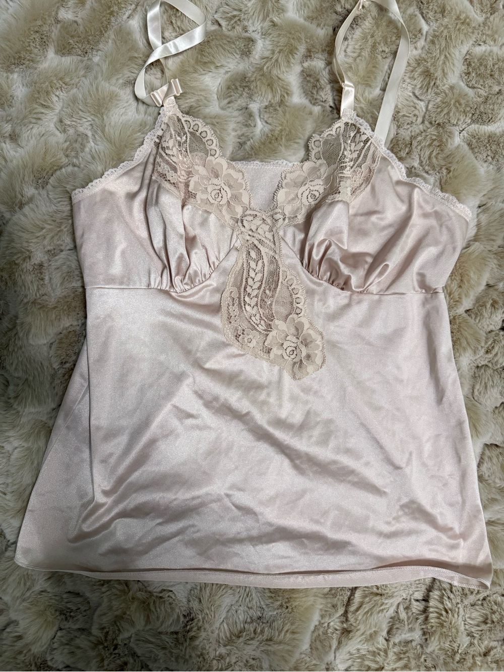 Vintage 1980s Shadowline Silky Lace Trim Cami Top in Pale Blush